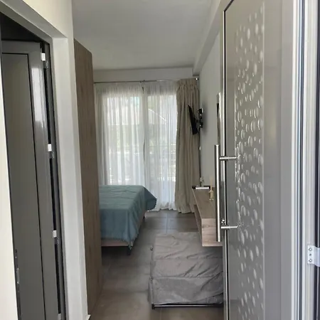 Alimos 3* سارتي